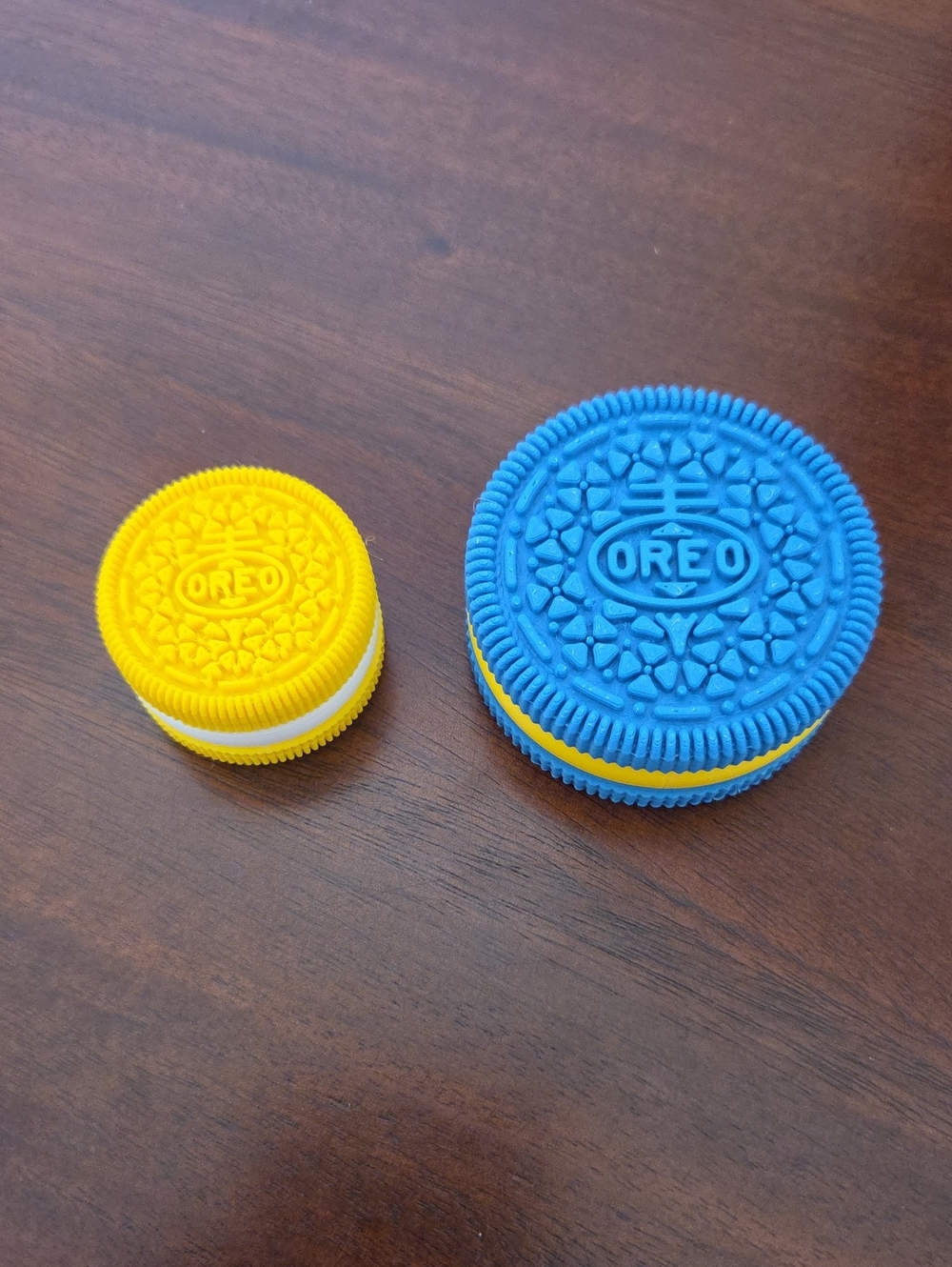 Oreo Cookie Pill Holder Set - Blue & Yellow